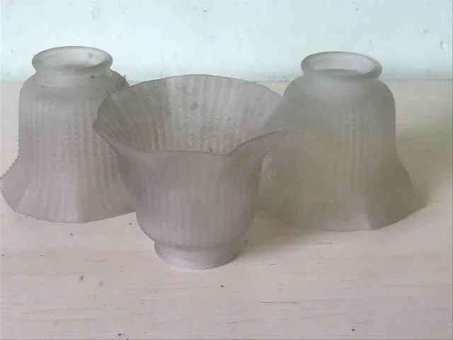 Kit 3 Cupulas Tulipas Antigas Vidro Perolado P Lustre Abajur - Foto 3