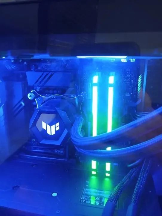 Memória RAM Corsair Vengeance RGB Pro TUF, 16GB (2x8GB), 3200MHz, DDR4, CL18, Preto