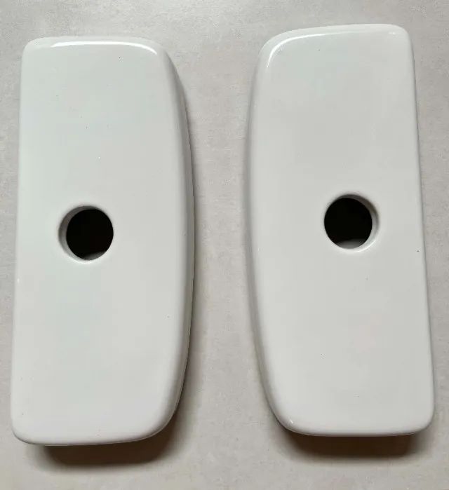 *Promoção* Tampa de caixa acoplada - marca Celite, linha Saveiro, valor ref. 2 unidades.