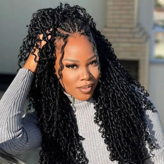 Aprenda ser uma trancista Profissional e ganha muito dinheiro ? trabalho pra vc !