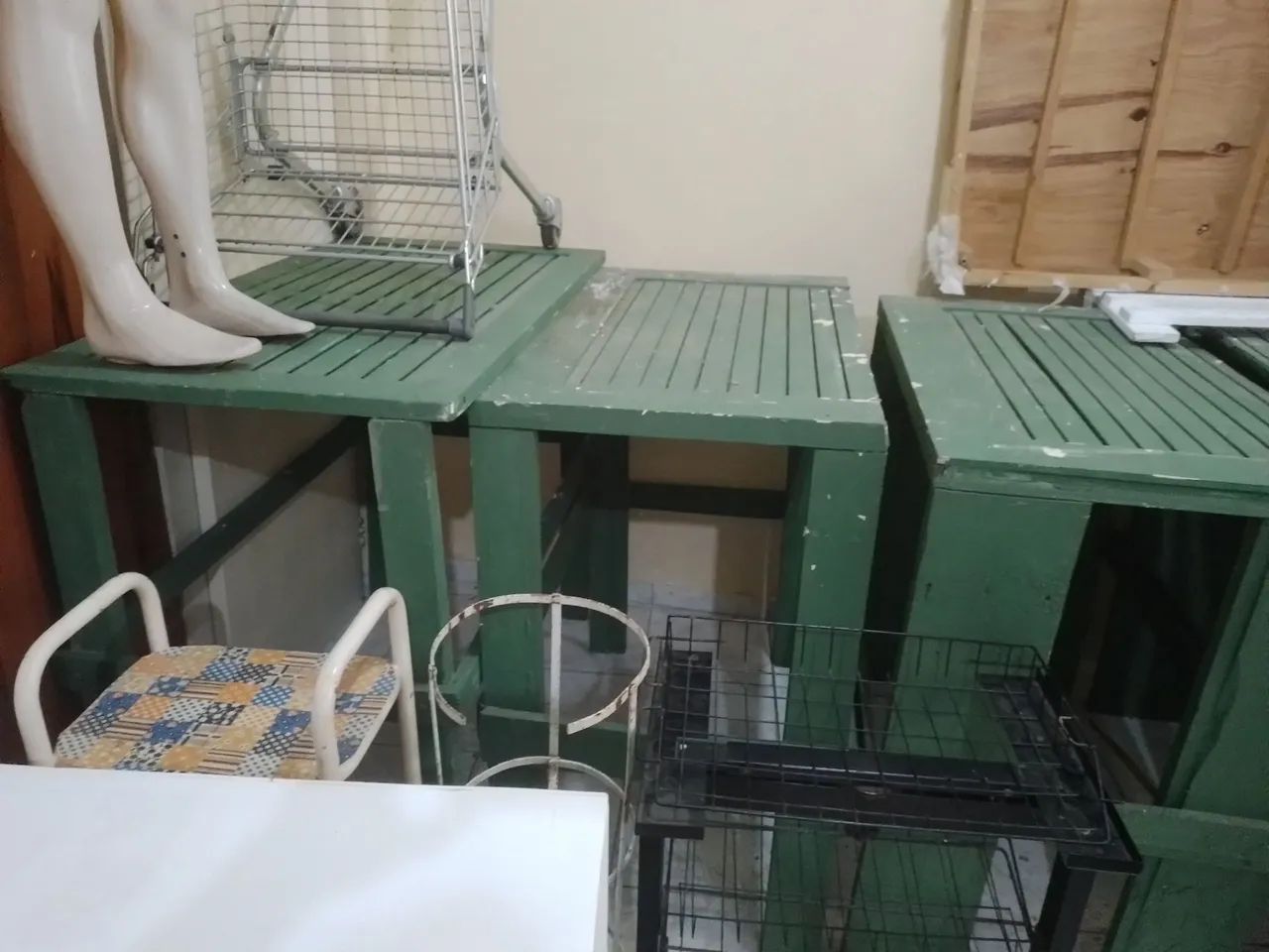 Mesa de madeira, 100$ casa. - Foto 2