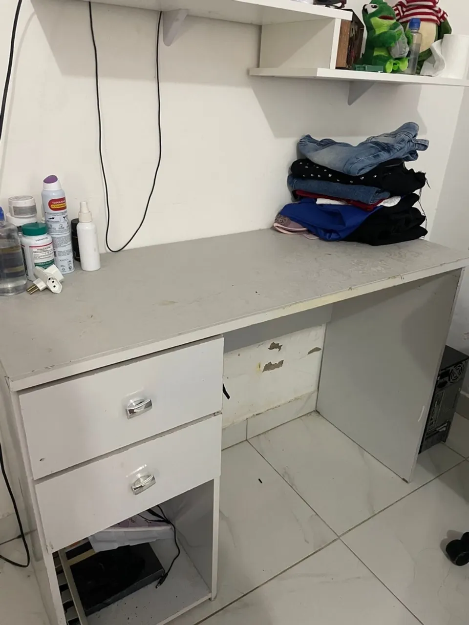 escravaninha branca