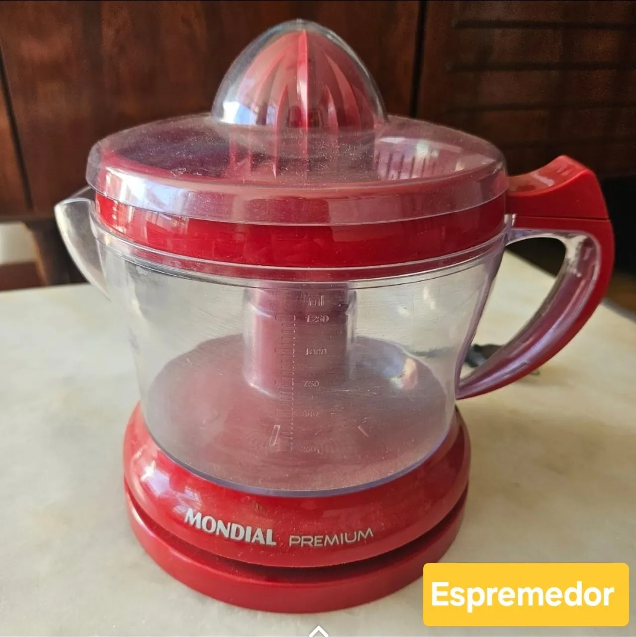 Espremedor de frutas Mondial Premium
