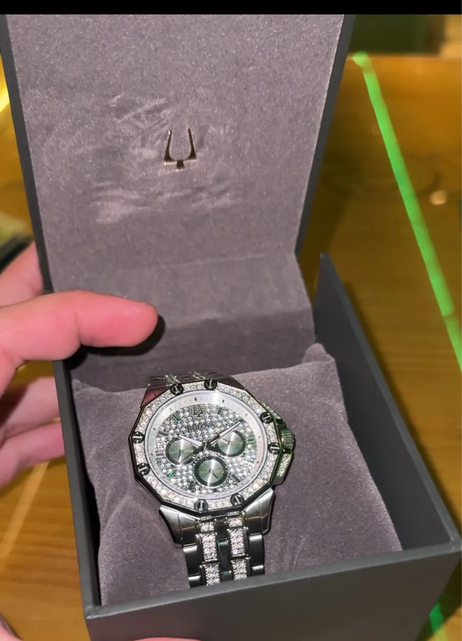 Relógio Bulova em Cristal Original completo