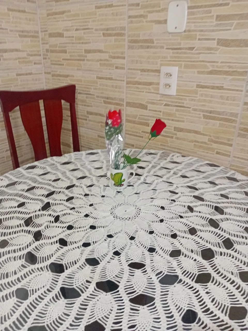 Toalha de mesa de crochê feita a mão redonda grande com 1,35 de diâmetro  - Foto 4
