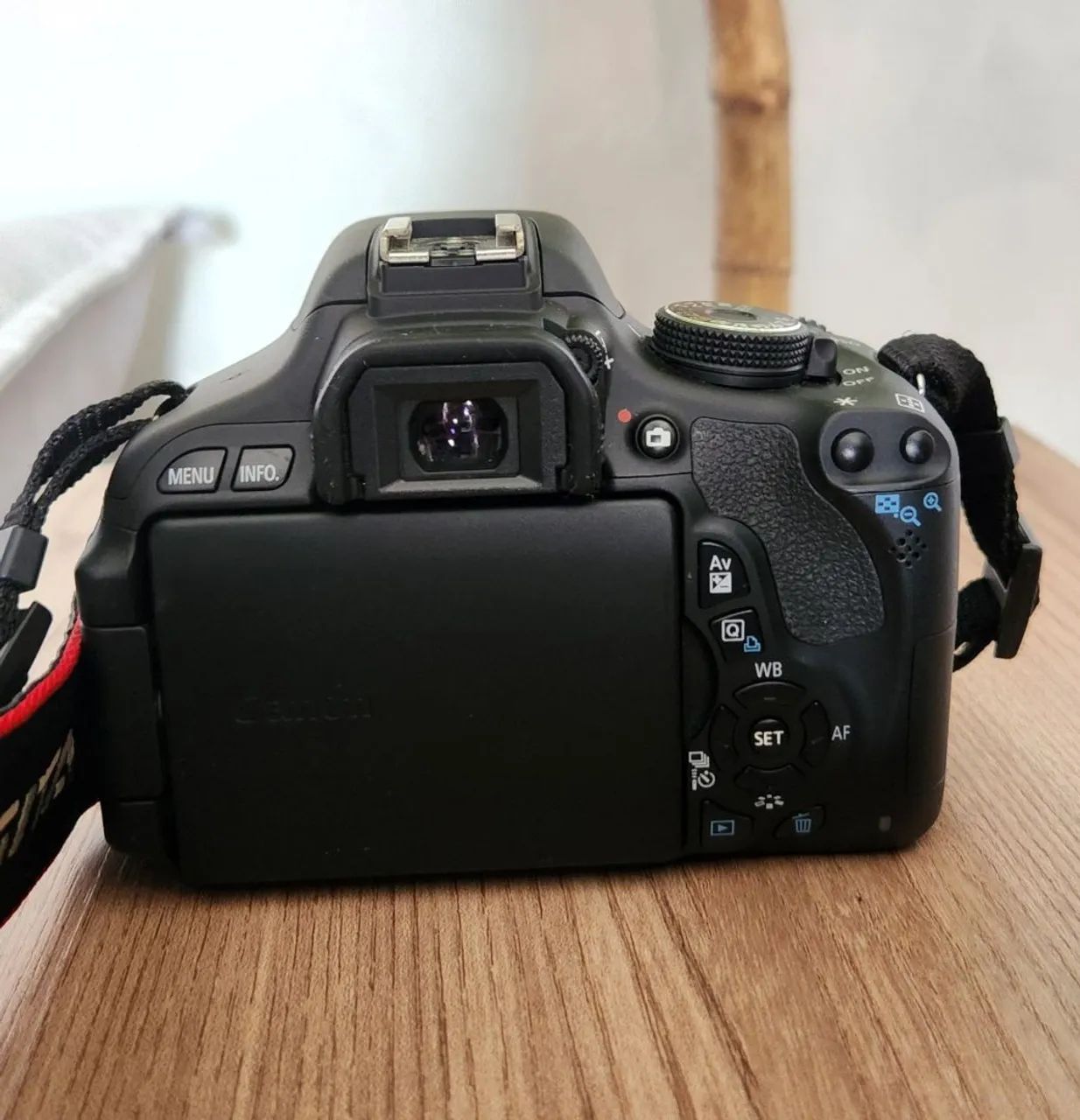 Camera Profissional Cannon T3i - Foto 3