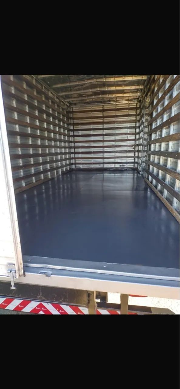 Volkswagen 8-120 Worker , motor MWM X10 - Foto 2