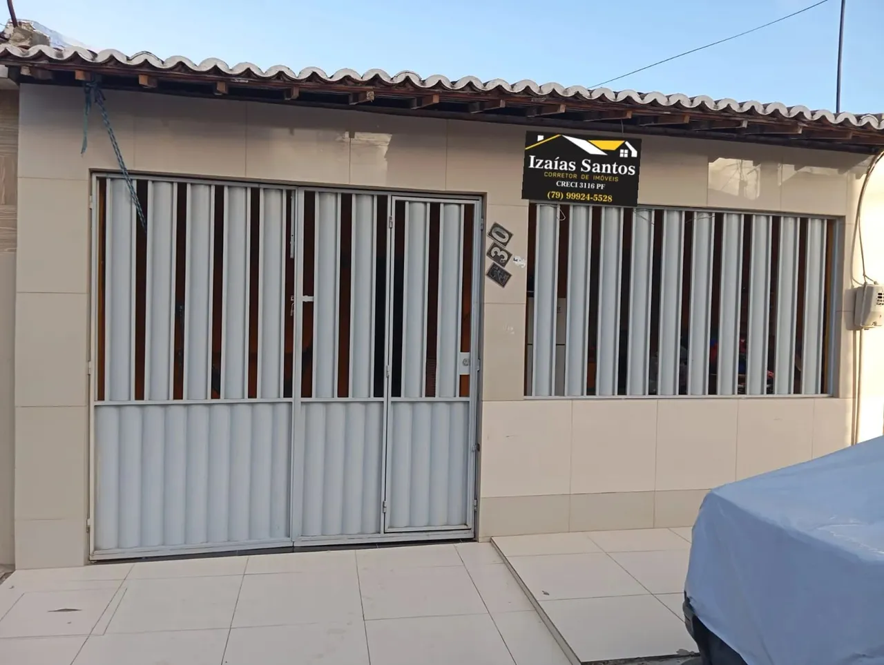 Casa 3/4 sendo uma suíte no Bairro Santa Maria a 50 m da avenida Alexandre Alcino- Aracaju