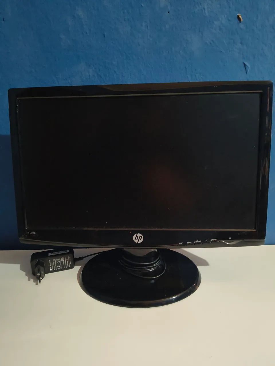 Vendo Monitor HD Modelo HP 19 Polegadas.