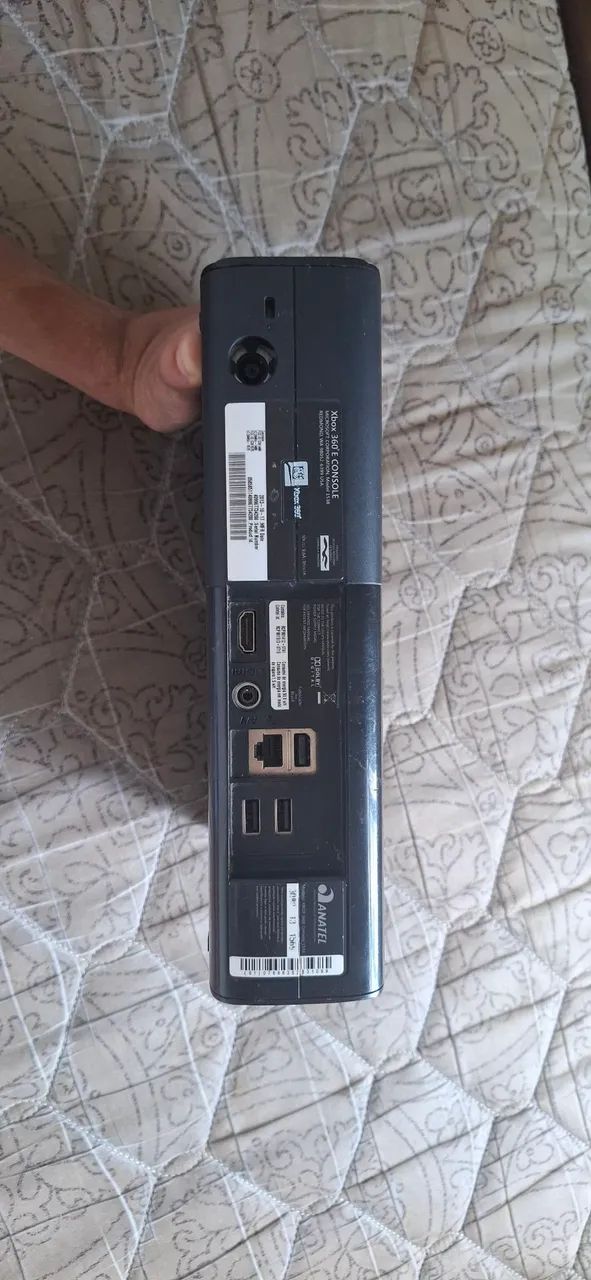 Vendo Xbox 360 com defeito de luz vermelha  - Foto 3