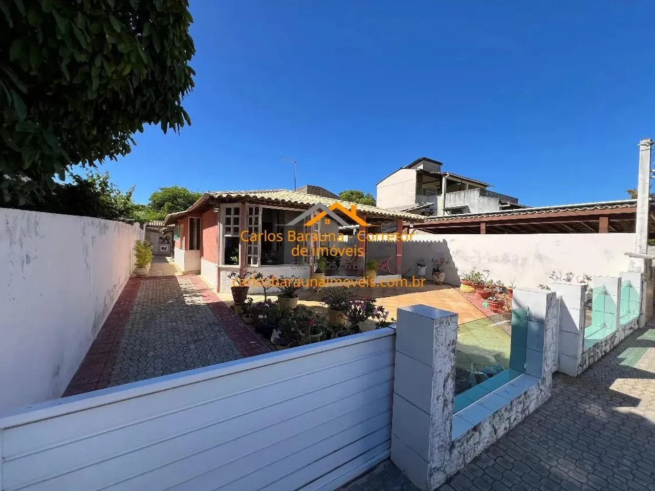 Casa plana nascente 3/4 com ar-condicionado e placas solares sendo 2 suítes