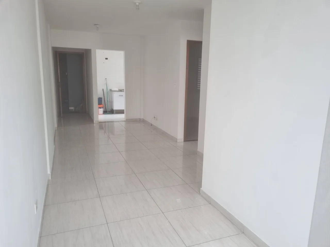 Apartamento com 2 quartos para alugar, 70 m² por R$ 3.200/mês - Vila Santa Teresa - Santo