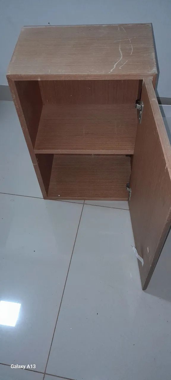 Armários para parede, porta correr e de abrir 