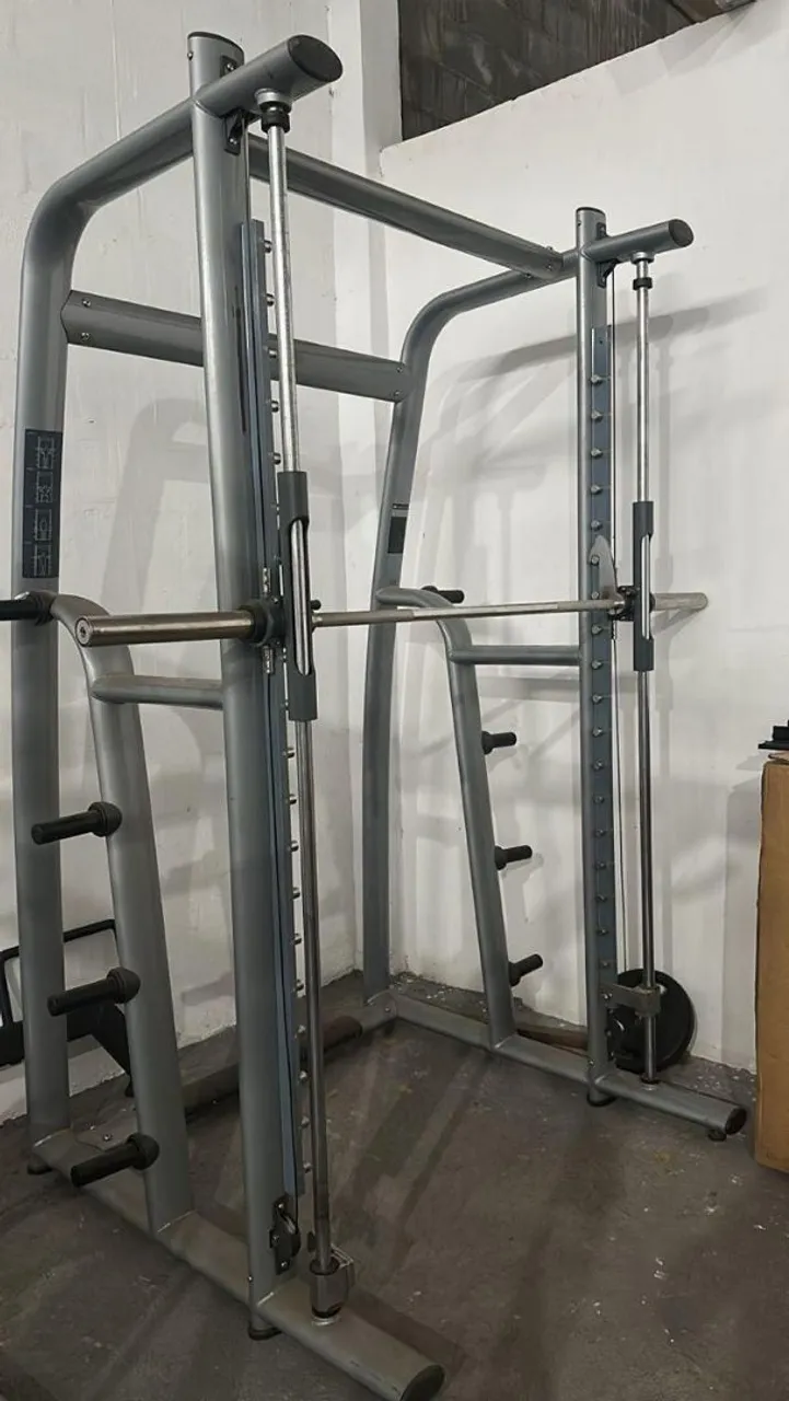 Smith Machine - Academia