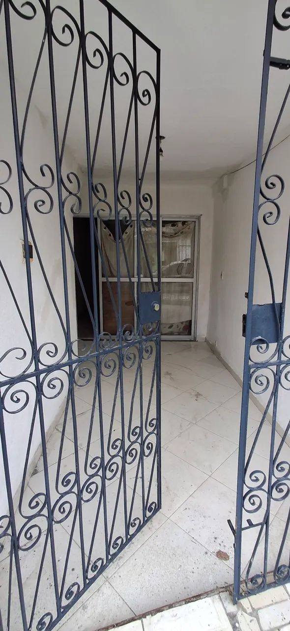  casa Terrea com uma pequena garagem,100m, prox ao CT do Bahia. - Foto 4