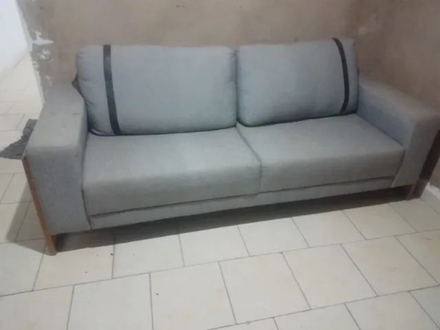 Selling a fixed sofa, 2.20 m, made of treated wood and D33 foam64728971997699120
