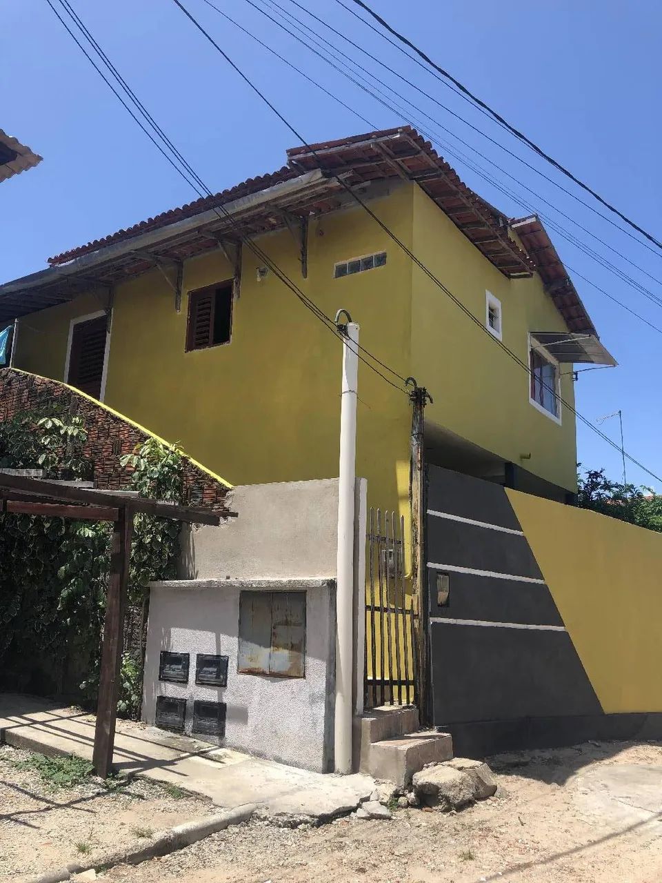 Terreno com casas de aluguel, rendimento mensal excelente, perto do centro
