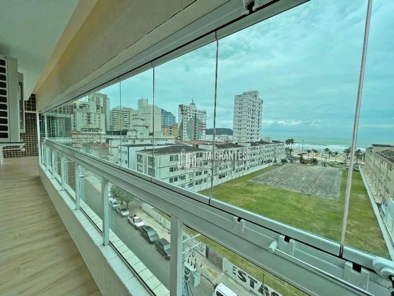 Apartamento à venda no Boqueirão, em Praia Grande SP