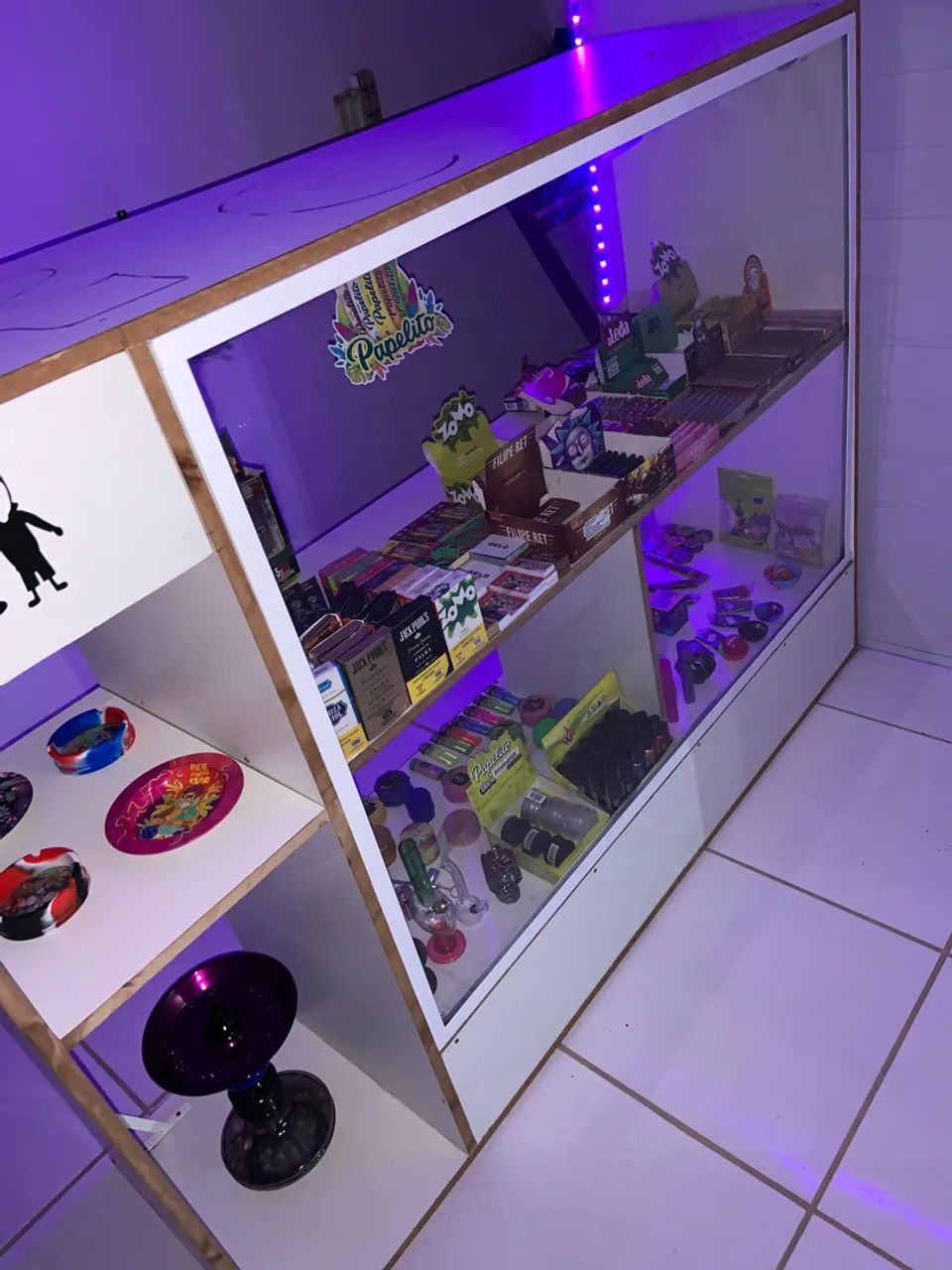 Vendo balcão com vitrine R$800
