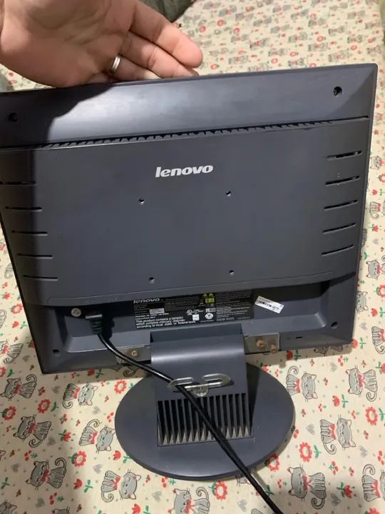 Monitor Lenovo - 17 polegadas - Foto 3