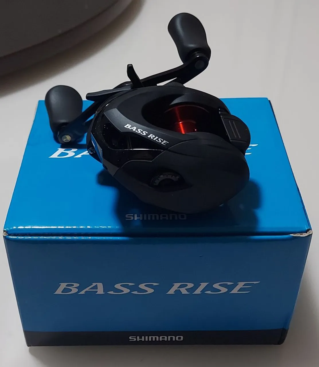 Carretilha de Pesca Shimano Bass Rise - Nova