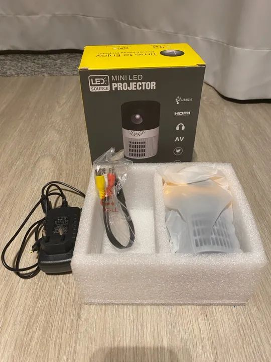 Mini Projetor - cinema em casa - fantástico - Foto 5