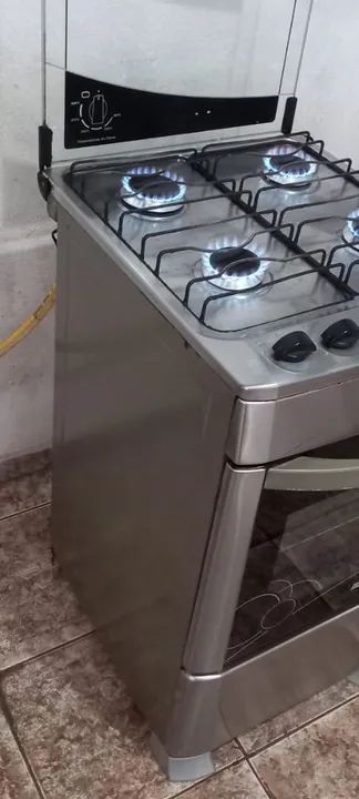 Fogão Continental 4 Bocas com Forno - Foto 3