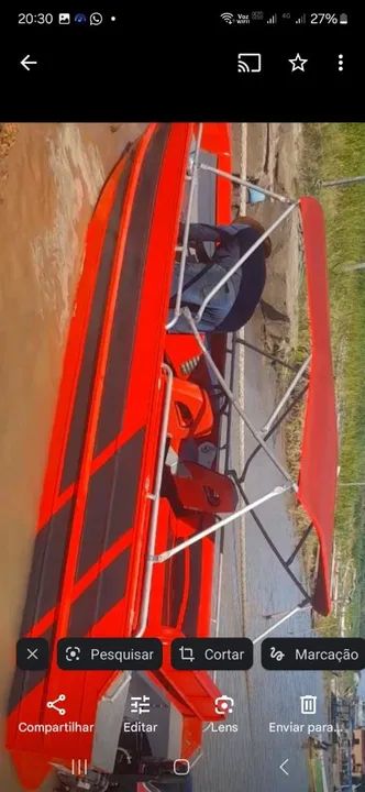 Lancha de fibra de vidro