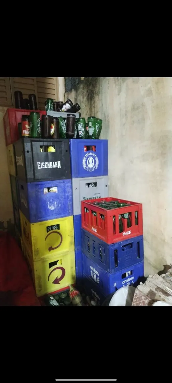 Caixas completa, cerveja coca e 300ml