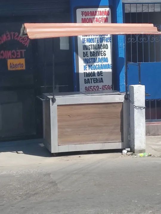 Vende se carrinho de churrasco pouco usado 