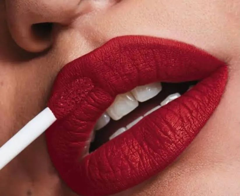 Batom líquido Power Stay Avon 16 horas duração Vermelhaço apenas 40,00 - Foto 2