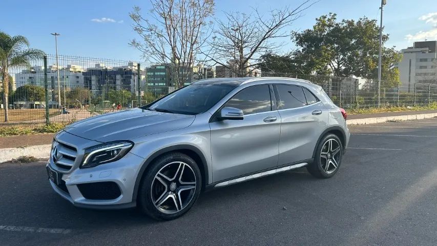 Mercedes-Benz GLA 250 Sport 2.0 TB 16V 4X2 211cv Aut. 2016