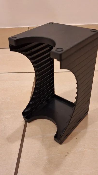 12 un Suporte para CDs 