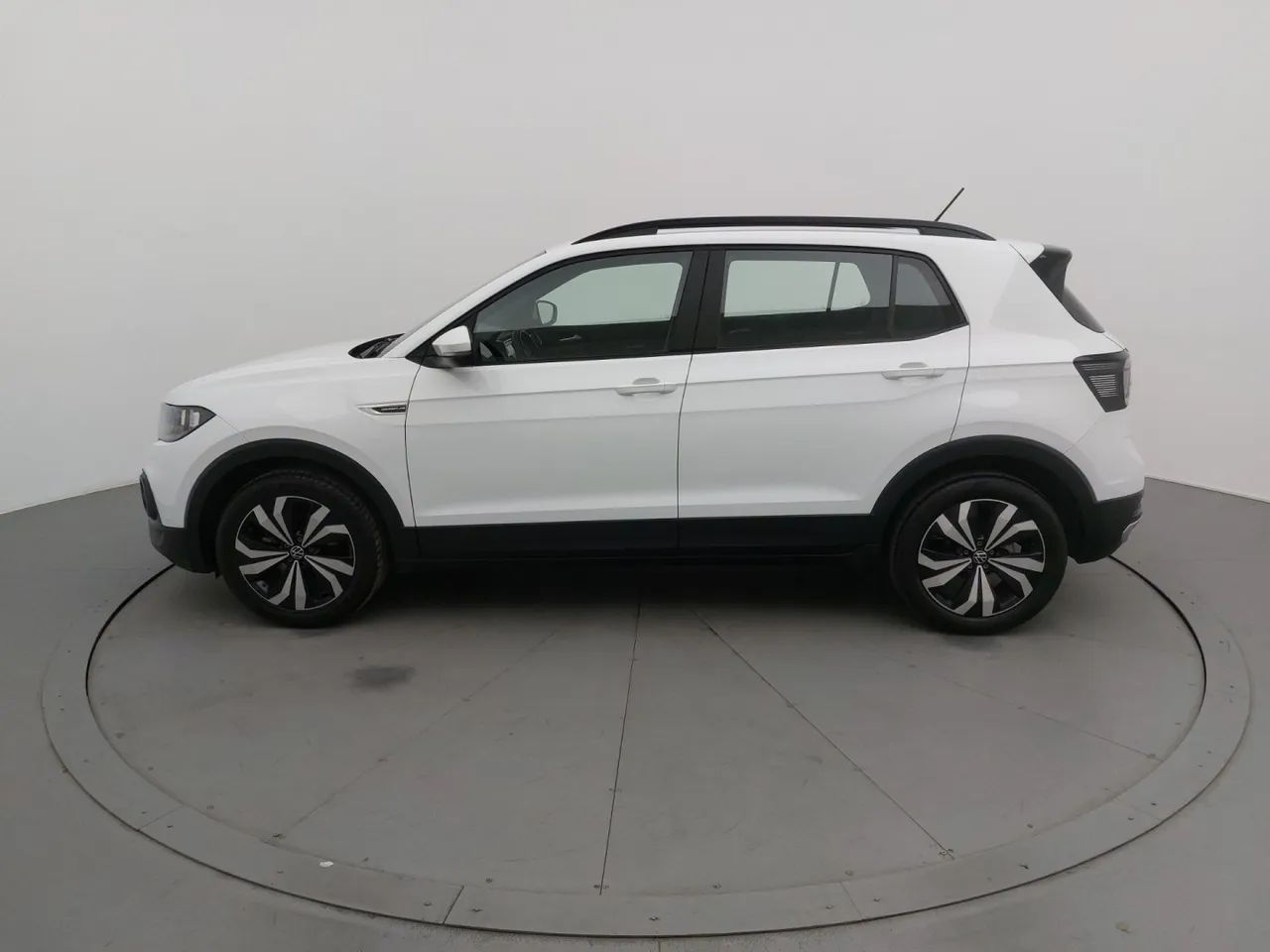 Volkswagen T-cross 2024 1.0 200 tsi total flex comfortline automático - Foto 2