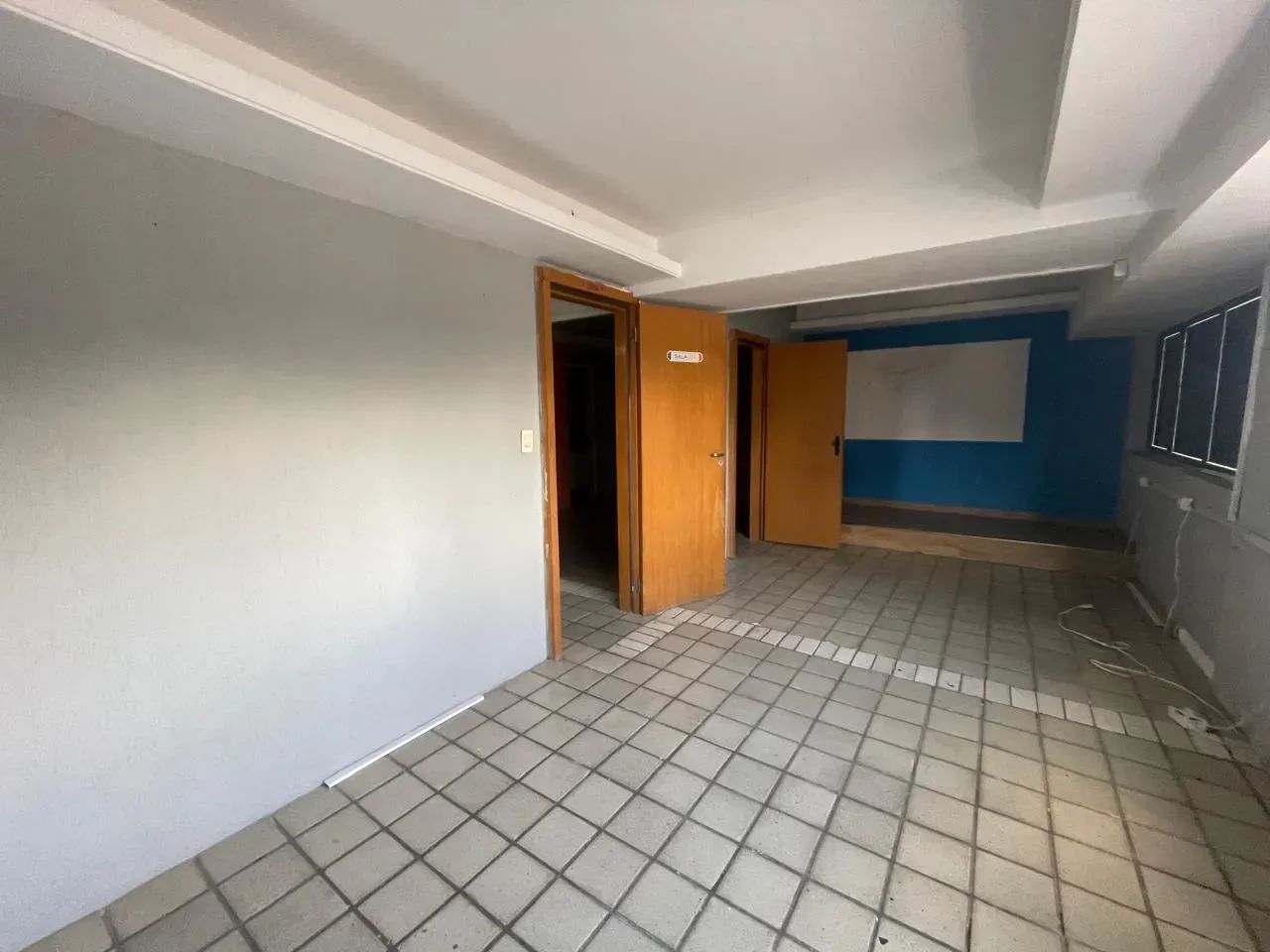 Imóvel para aluguel possui 110 metros quadrados em Boa Vista - Recife - PE - Foto 11