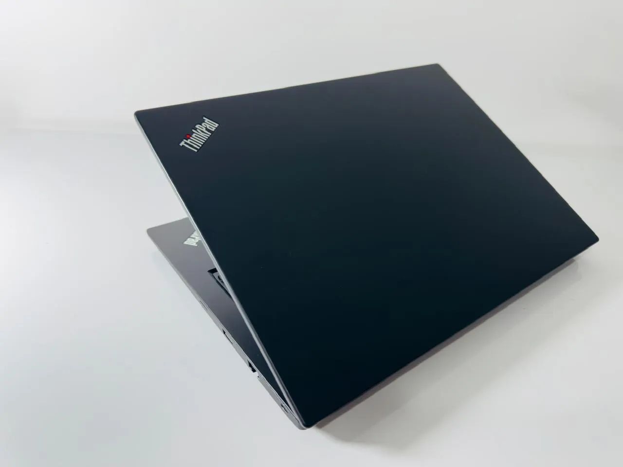 Notebook Lenovo ThinkPad I7-8th-16GB RAM  - Foto 5