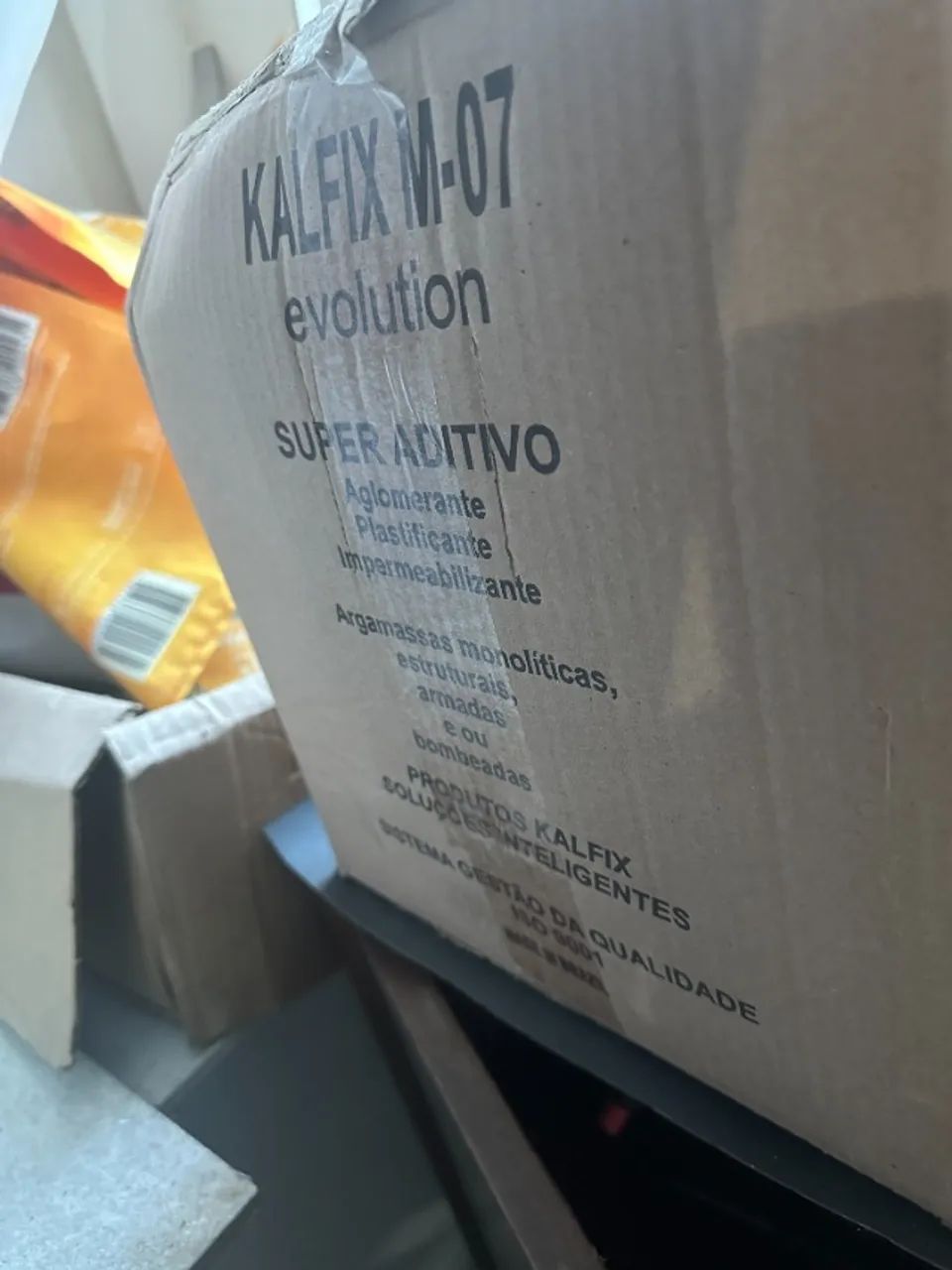 Super aditivo Kalfix M-07 Evolution - Construção EPS Paineis Monoliticos 11 litros - Foto 3