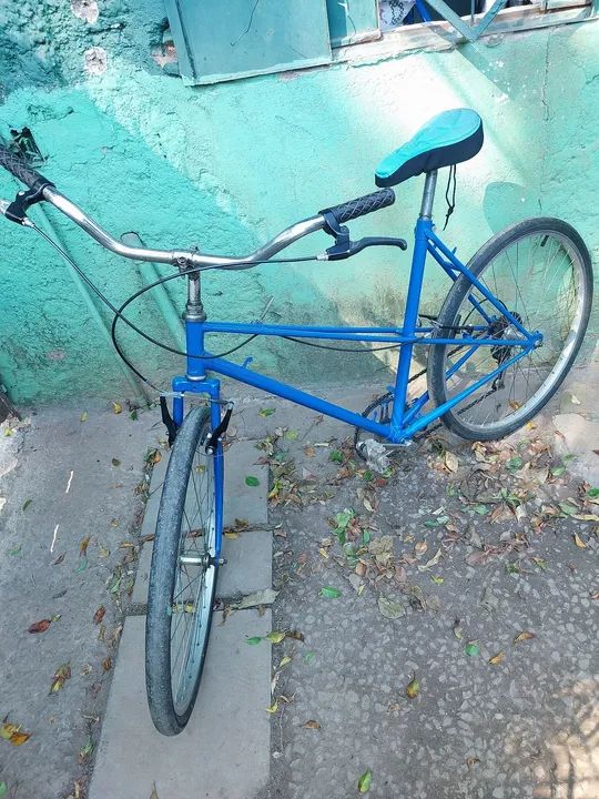 Vende-se bicicleta antiga marca pegou 