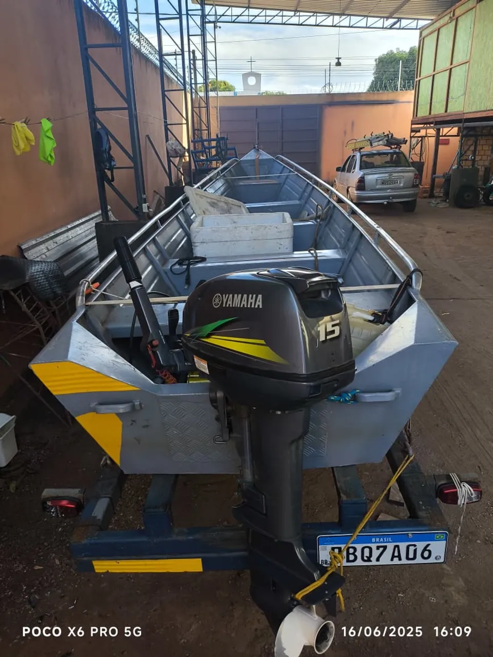 Barco de Alumínio com Motor Yamaha 15hp