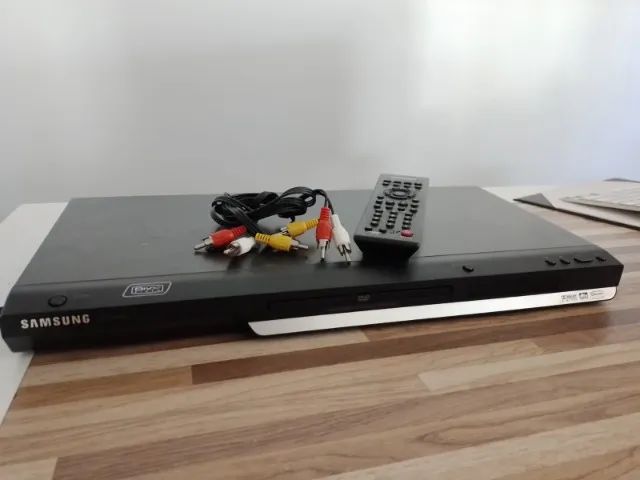 Dvd Player Samsung Dvd-p366 C/ Controle Remoto Funcionando! - Foto 3