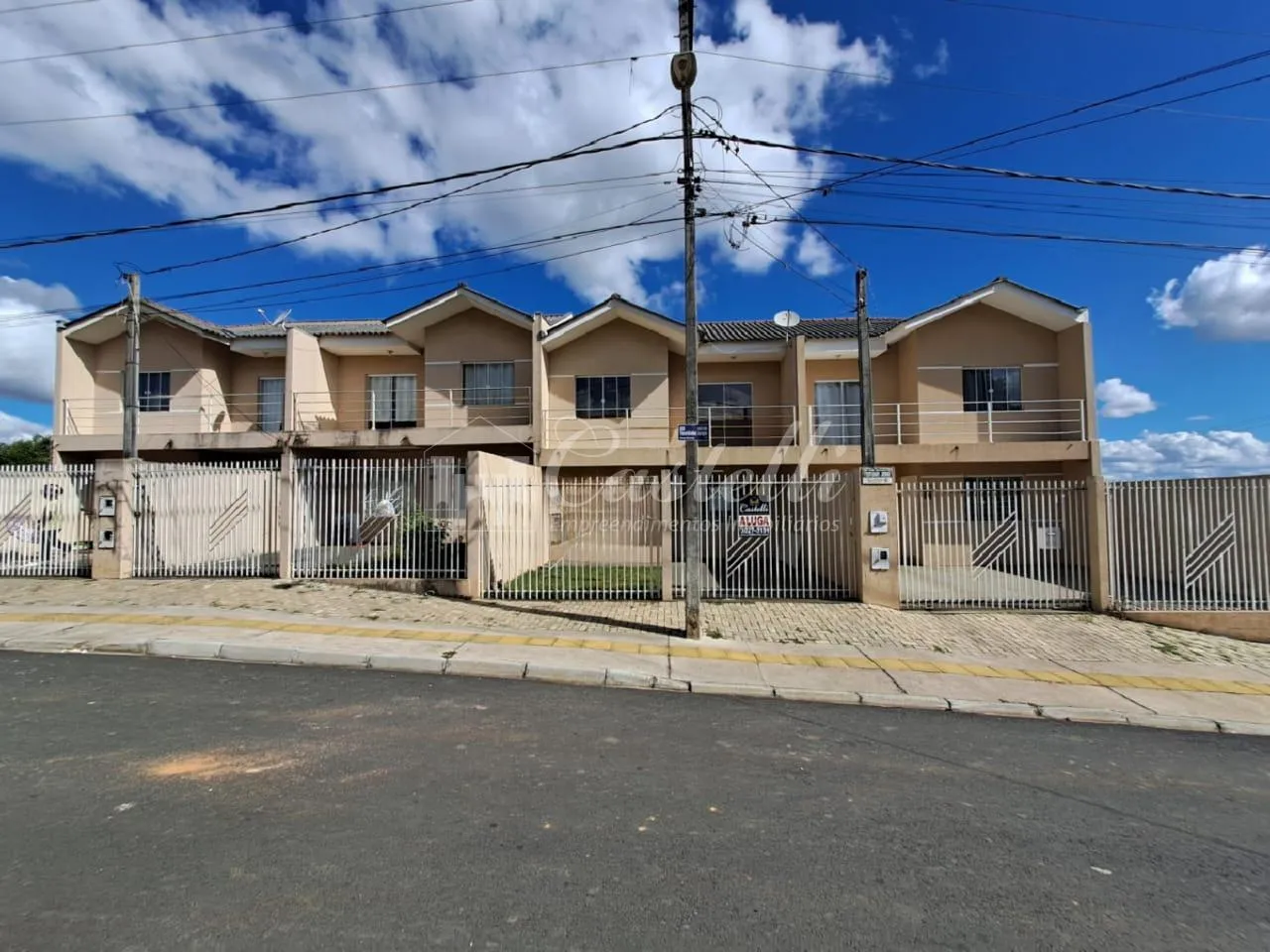 Sobrado para locação, no Bairro Nova Rússia, PONTA GROSSA - PR