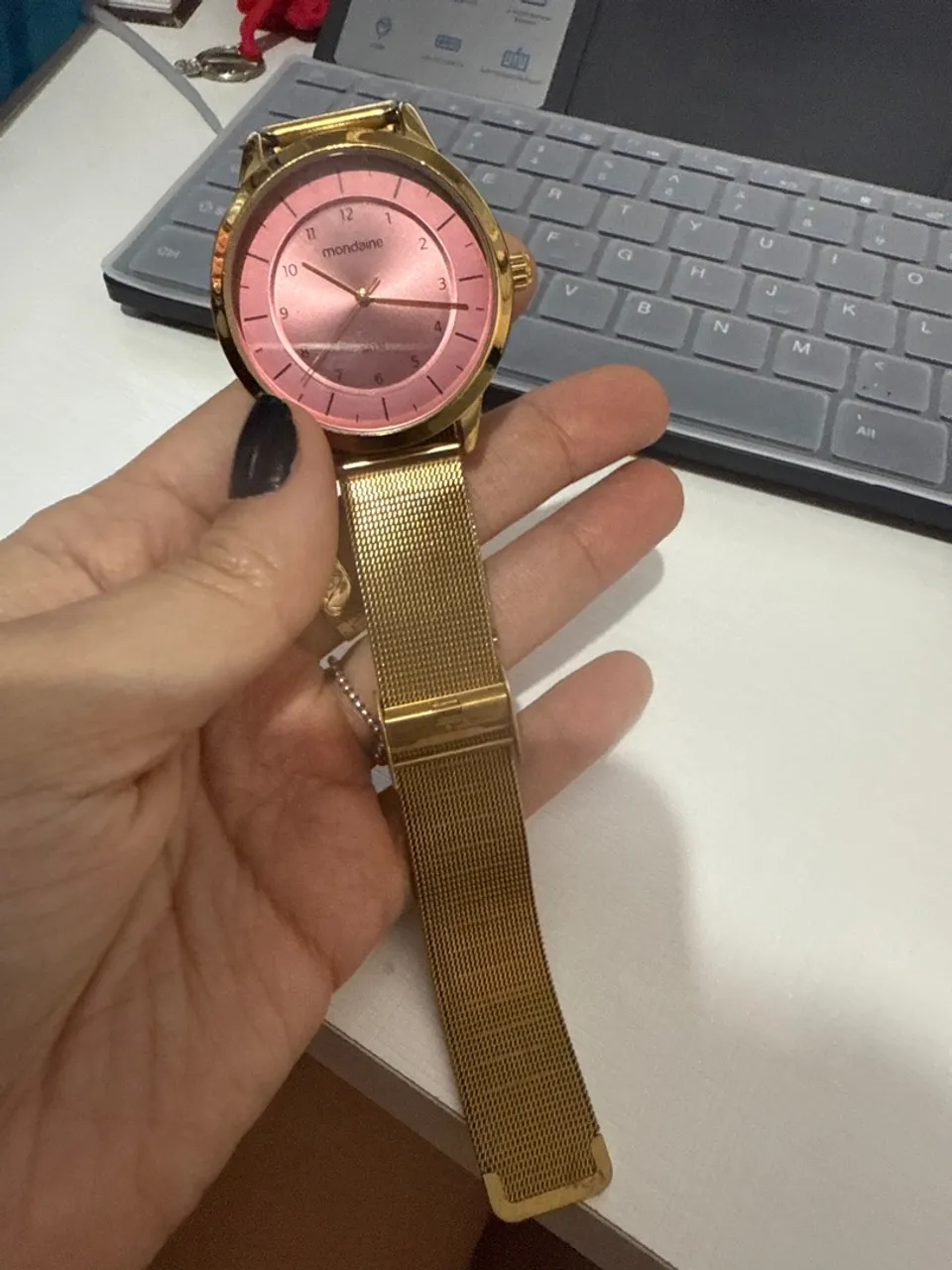 Relógio Mondaine Dourado com Mostrador Rosa Feminino
