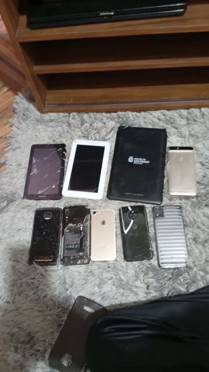 6 celular 3tablet tudo pra arrumar ou peças valo velho zsul  - Foto 3