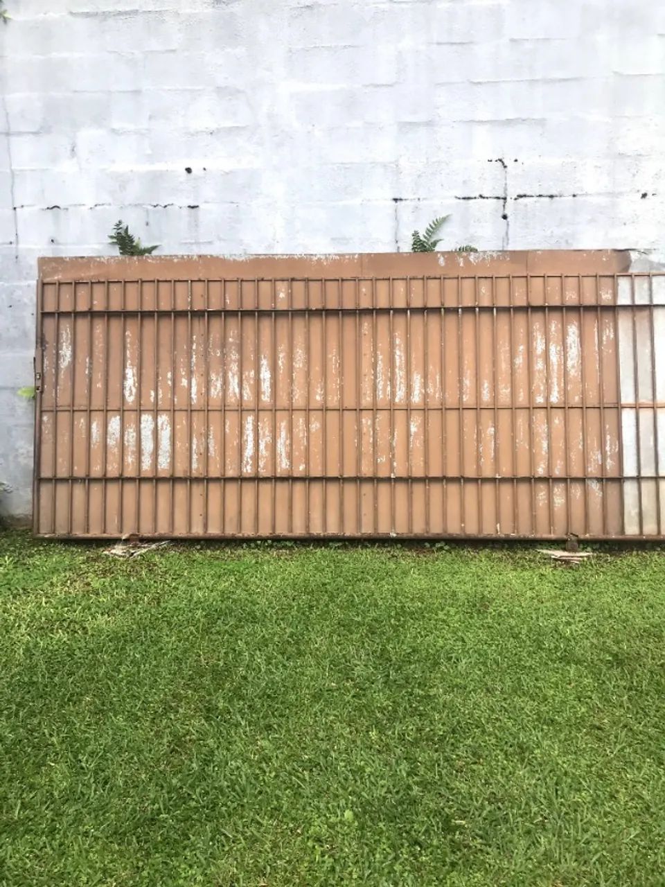 Portão garagem64316686410370122