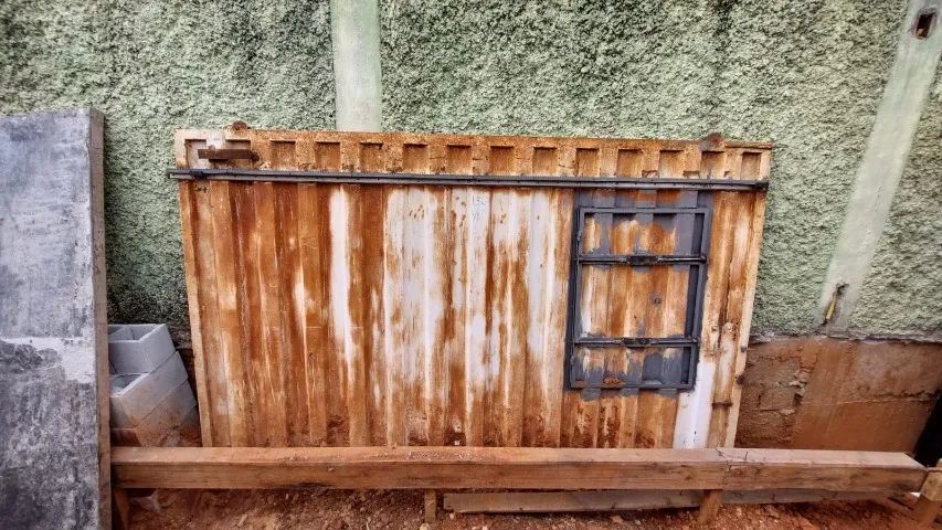 Portão de aço para garagem usado