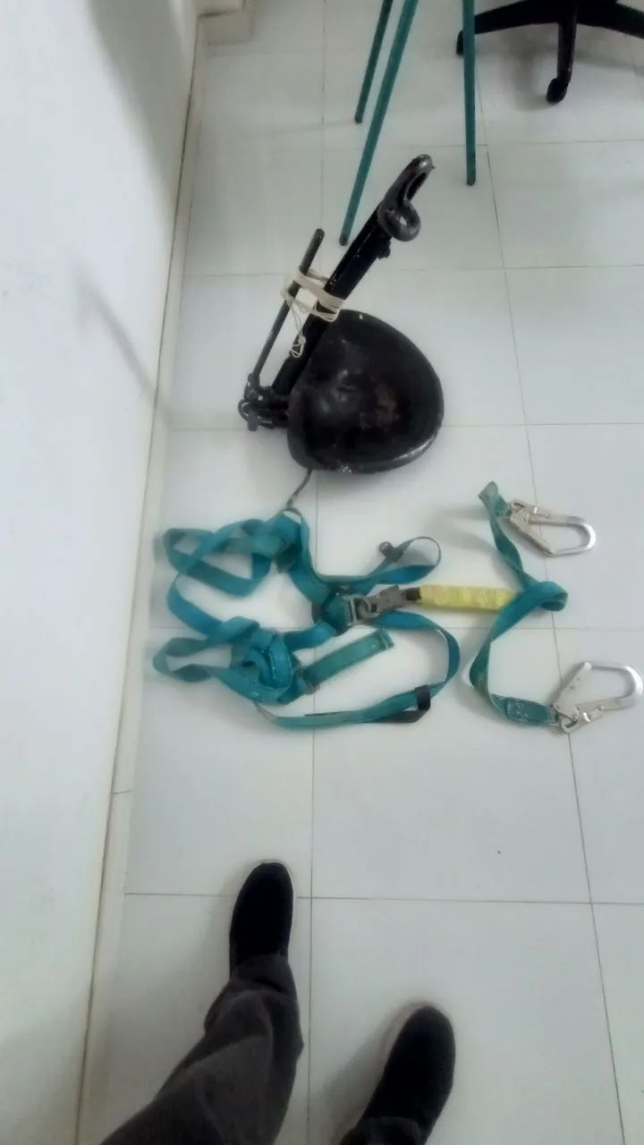 Cadeira de Pintura Predial e Cinto com Talabarte  - Foto 2