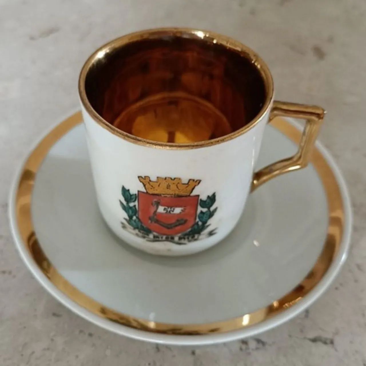 XÍCARA EM OURO - RARIDADE