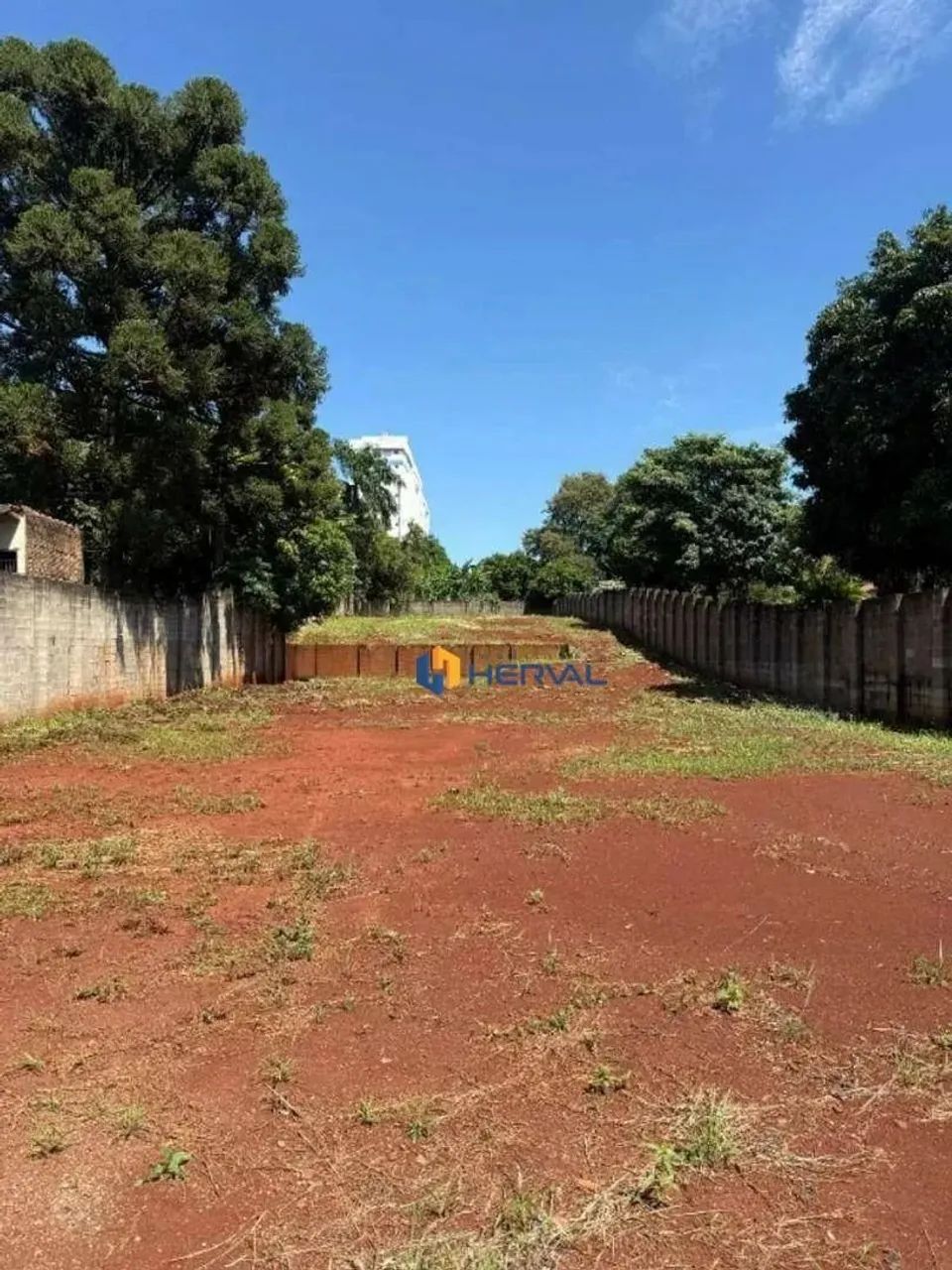 Terreno à venda, 2434 m² por R$ 3.000.000,00 - Jardim Andrade - Maringá/PR