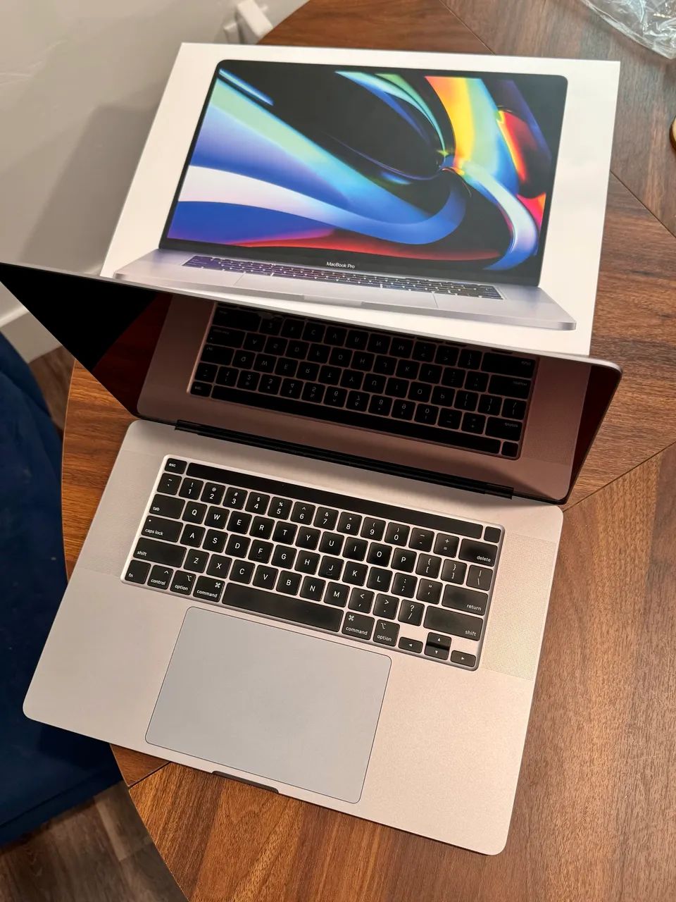 MacBook Pro 16 2019 i9 32GB 1TB SSD Radeon 5500M Caixa Original