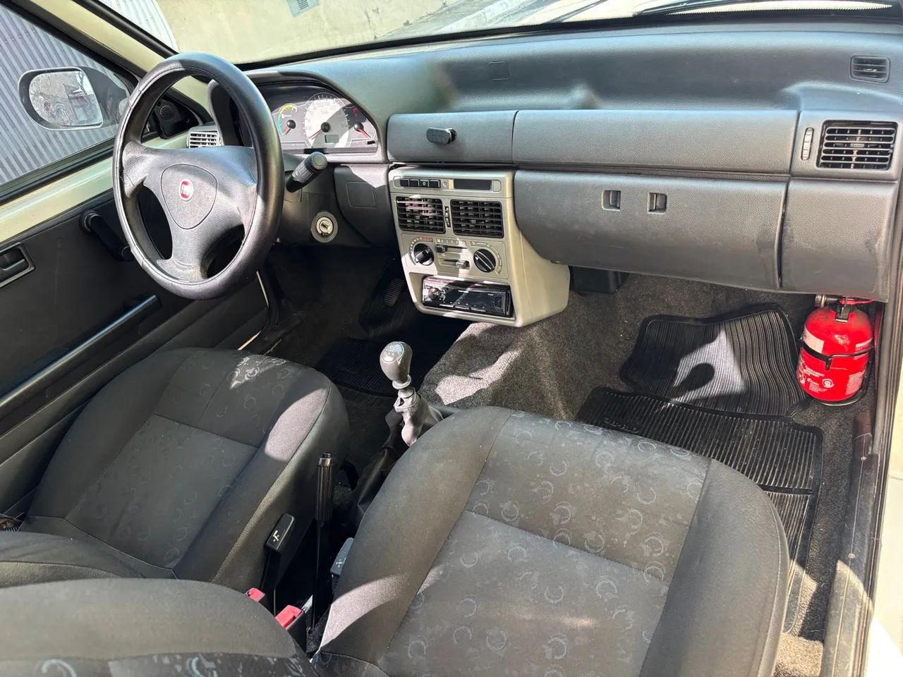 Fiat uno fire com ar condicionado - Foto 3